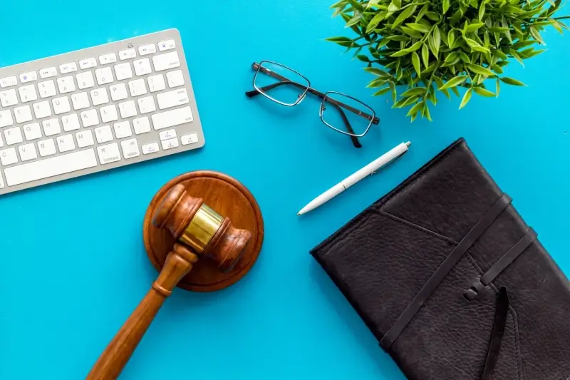 Prawnik prawa pracy online