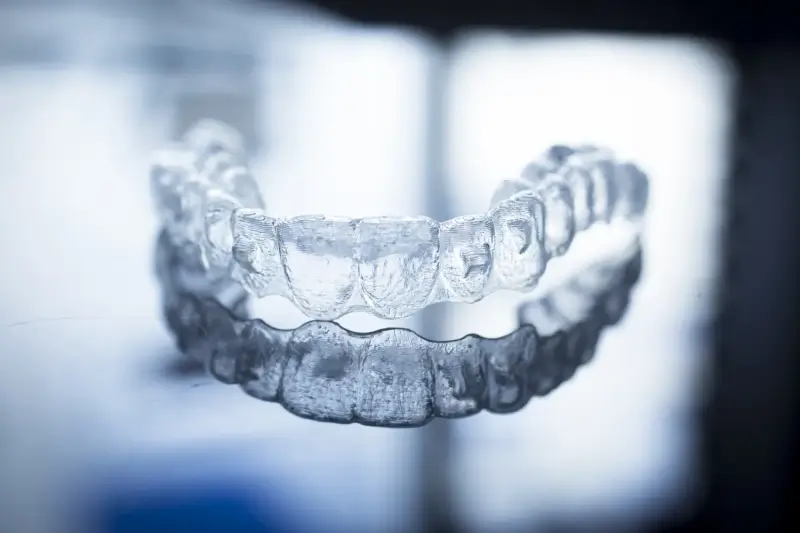 Prostowanie zębów metoda Invisalign